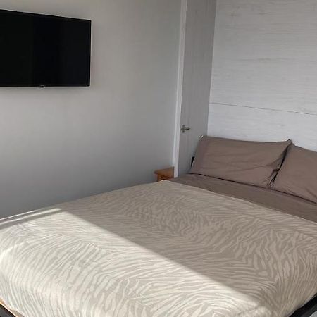 Torremolinos,Estudio Junto Al Mar En La Carihuela Екстер'єр фото