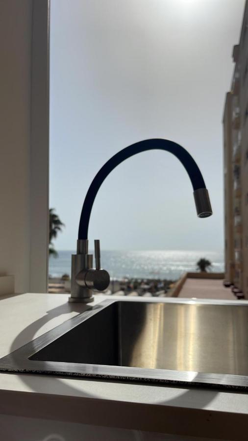 Torremolinos,Estudio Junto Al Mar En La Carihuela Екстер'єр фото