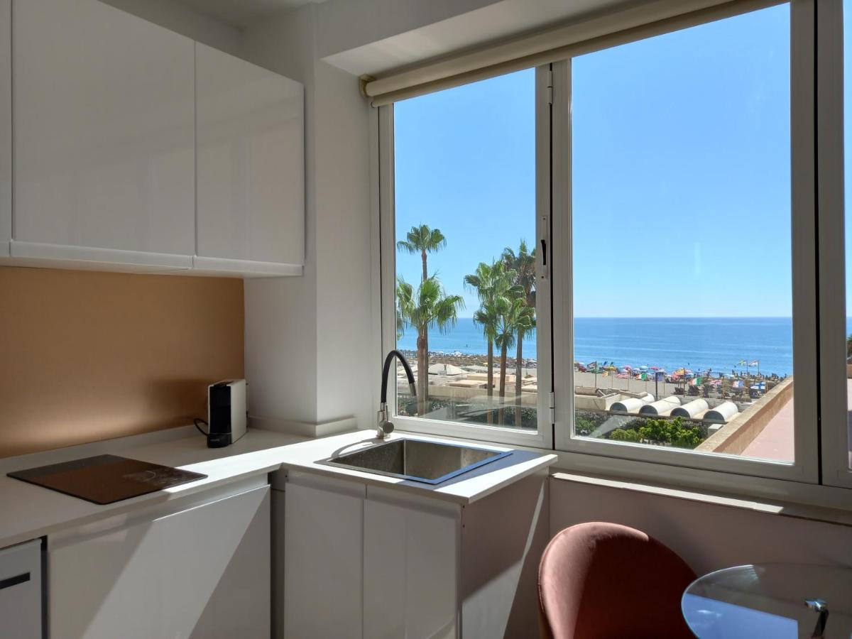Torremolinos,Estudio Junto Al Mar En La Carihuela Екстер'єр фото